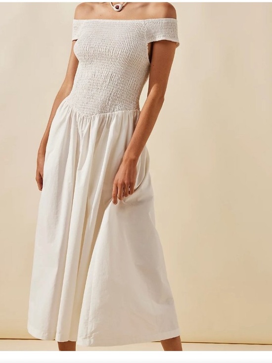 Free People Dresses & Skirts - Free People Ceci
Smocked Midi - Ivory